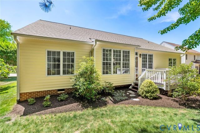 8825 Torrey Pines Dr, Chesterfield, VA 23832
