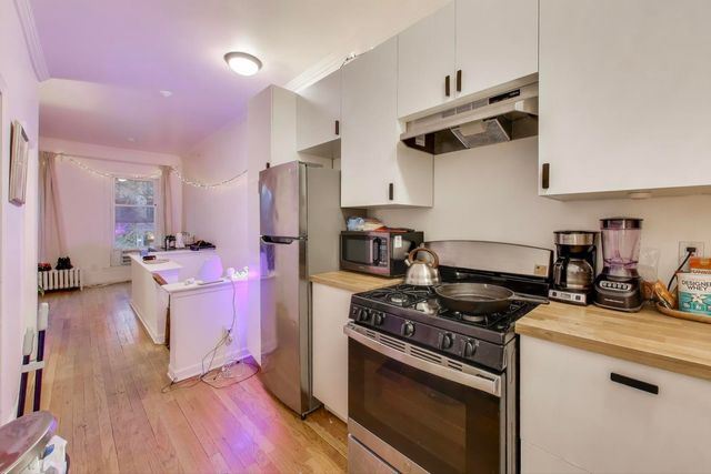 902 S Claremont Avenue, Chicago, IL 60612