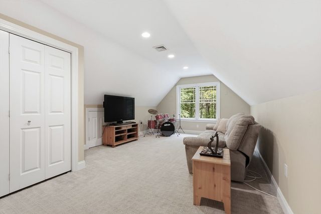 757 Park Hill Rd., Northampton, MA 01062