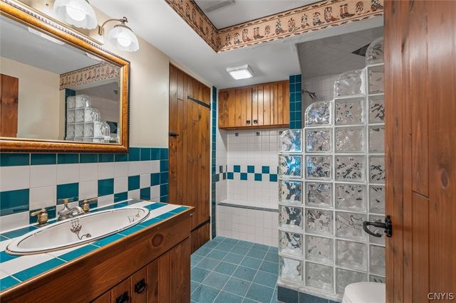 5135 Peck Hill Road, Dewitt, NY 13078