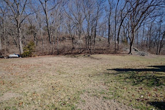 2801 N Lentz Road, Independence, MO 64058