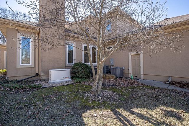 2801 N Lentz Road, Independence, MO 64058