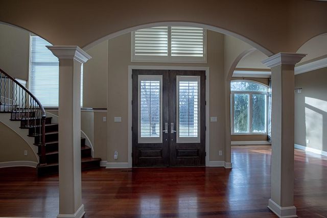 2801 N Lentz Road, Independence, MO 64058