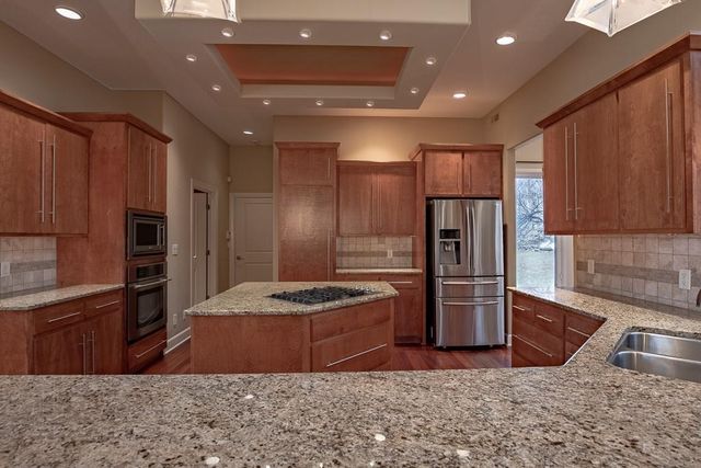 2801 N Lentz Road, Independence, MO 64058