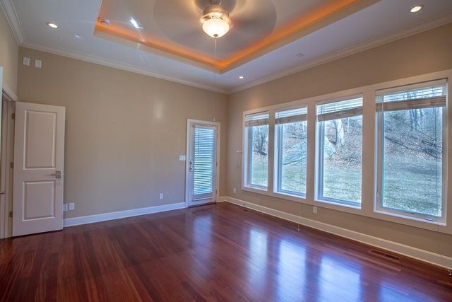 2801 N Lentz Road, Independence, MO 64058