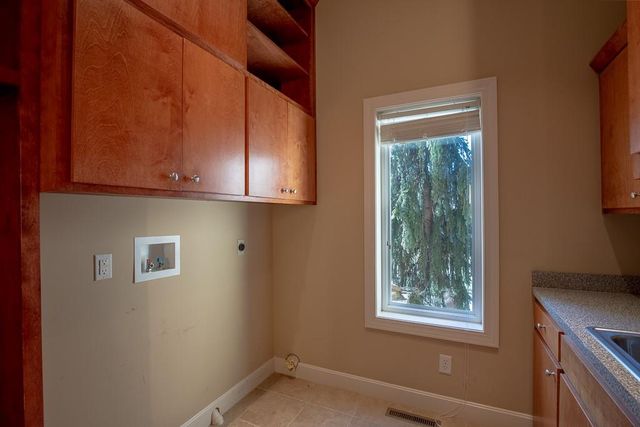 2801 N Lentz Road, Independence, MO 64058