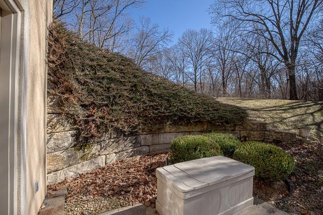 2801 N Lentz Road, Independence, MO 64058