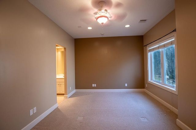 2801 N Lentz Road, Independence, MO 64058