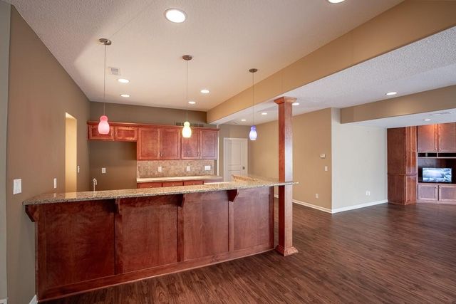 2801 N Lentz Road, Independence, MO 64058