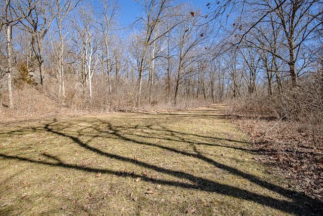 2801 N Lentz Road, Independence, MO 64058