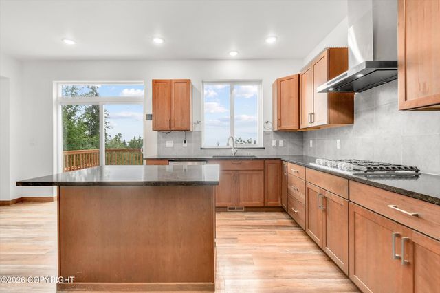 5912 Potter Valley Road, Anchorage, AK 99516