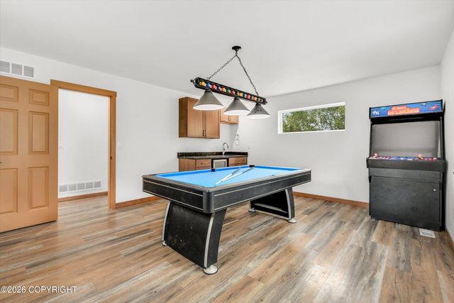 5912 Potter Valley Road, Anchorage, AK 99516