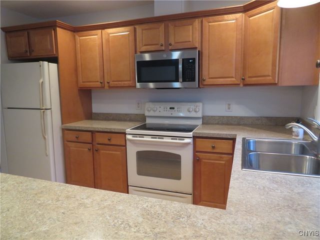 47 Janet Terrace, New Hartford, NY 13413