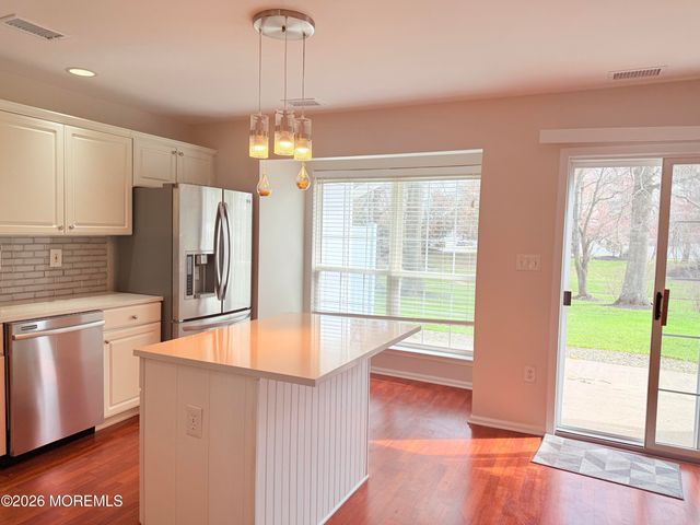 156 Setter Place, Freehold, NJ 07728