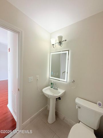 156 Setter Place, Freehold, NJ 07728