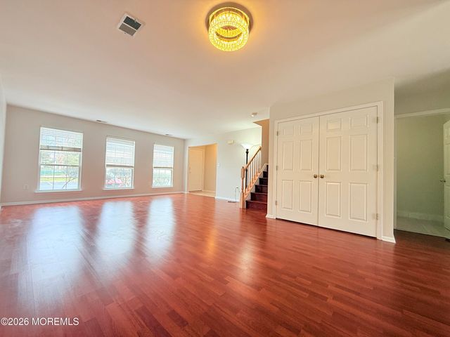 156 Setter Place, Freehold, NJ 07728