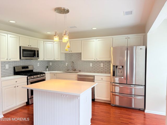 156 Setter Place, Freehold, NJ 07728