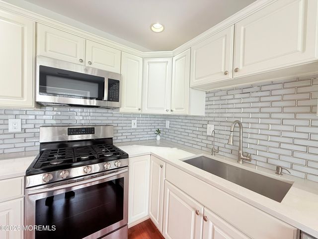 156 Setter Place, Freehold, NJ 07728