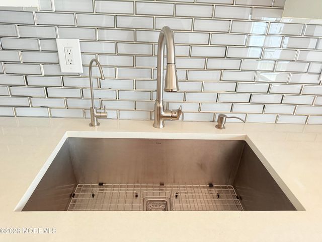 156 Setter Place, Freehold, NJ 07728
