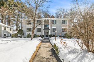 55 Staffordshire Ln B, Concord, MA 01742