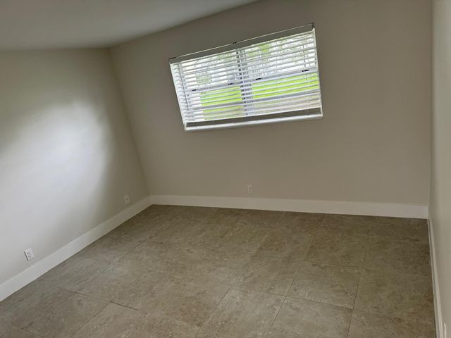 4730 NW 10TH Court 112, Plantation, FL 33313
