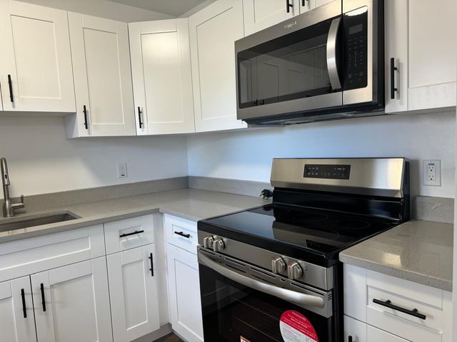 4730 NW 10TH Court 112, Plantation, FL 33313