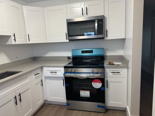 4730 NW 10TH Court 112, Plantation, FL 33313