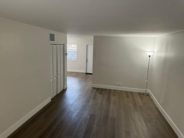 4730 NW 10TH Court 112, Plantation, FL 33313