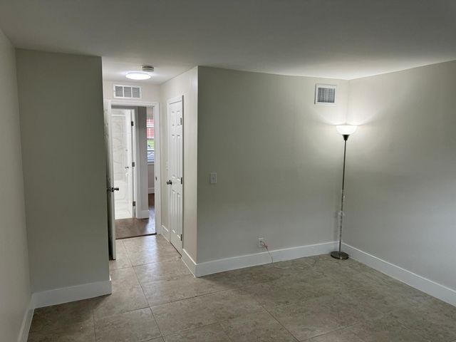 4730 NW 10TH Court 112, Plantation, FL 33313