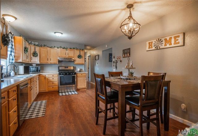 282 W Reed Avenue, Puxico, MO 63960