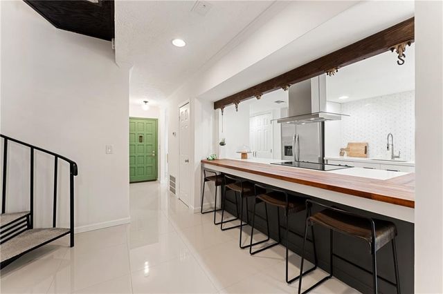 2498 Cedar Brook E, Marietta, GA 30067