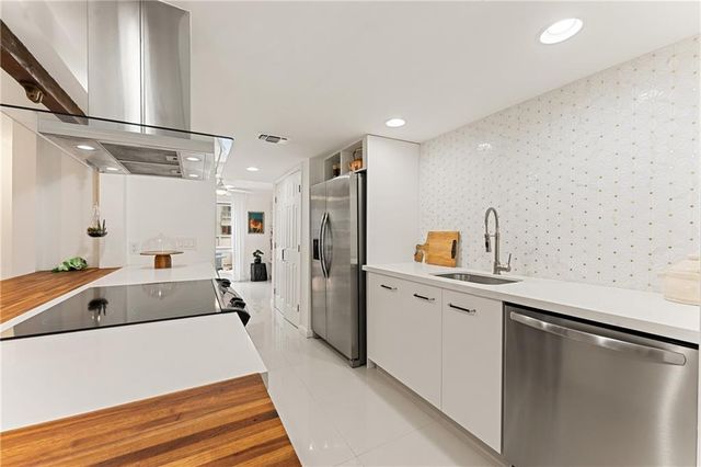 2498 Cedar Brook E, Marietta, GA 30067