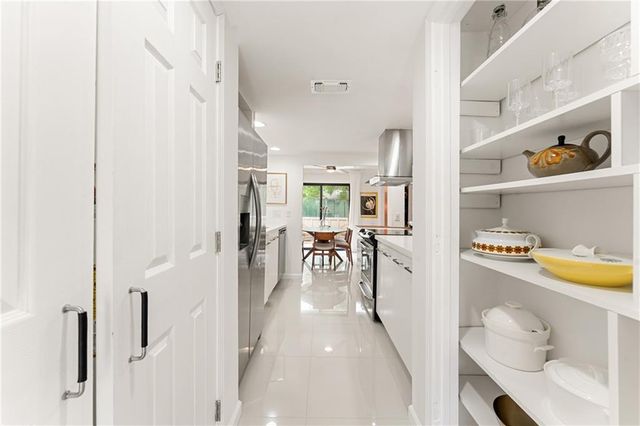 2498 Cedar Brook E, Marietta, GA 30067