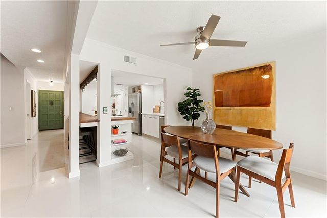 2498 Cedar Brook E, Marietta, GA 30067