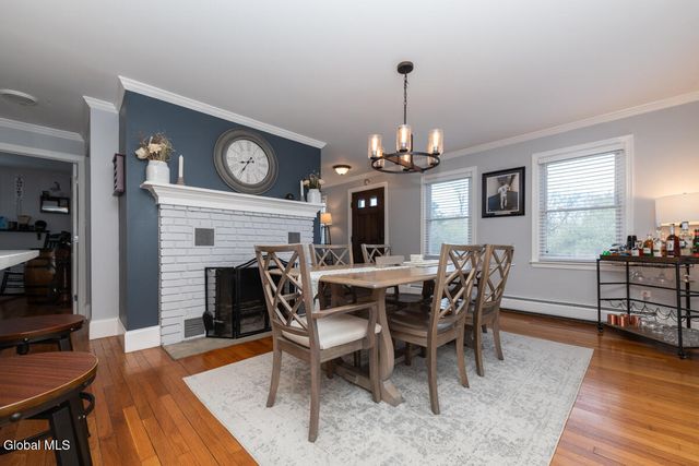 124 Gi Road, Guilderland, NY 12009