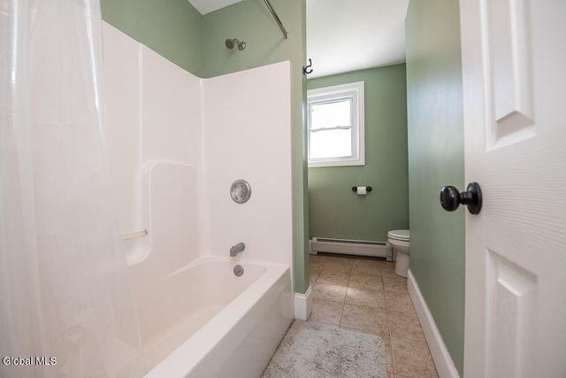 124 Gi Road, Guilderland, NY 12009