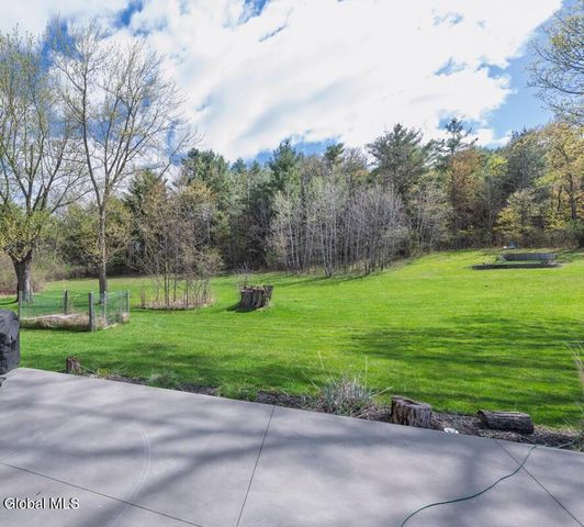 124 Gi Road, Guilderland, NY 12009