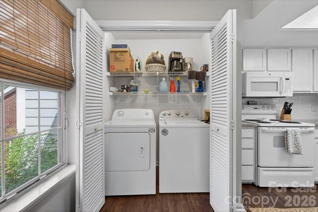 9457 S Vicksburg Park Court, Charlotte, NC 28210