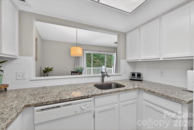 9457 S Vicksburg Park Court, Charlotte, NC 28210