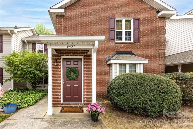 9457 S Vicksburg Park Court, Charlotte, NC 28210