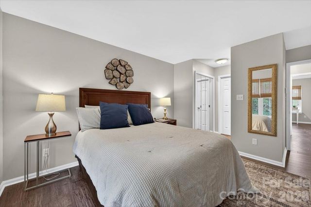 9457 S Vicksburg Park Court, Charlotte, NC 28210