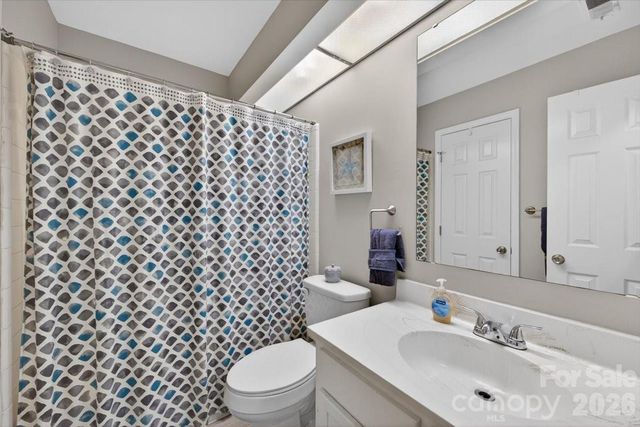 9457 S Vicksburg Park Court, Charlotte, NC 28210