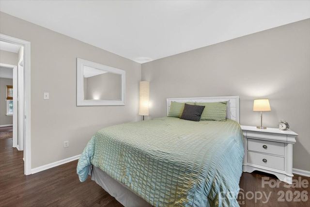 9457 S Vicksburg Park Court, Charlotte, NC 28210