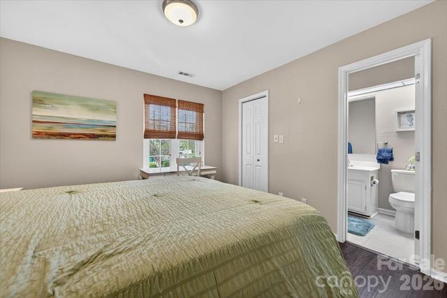 9457 S Vicksburg Park Court, Charlotte, NC 28210