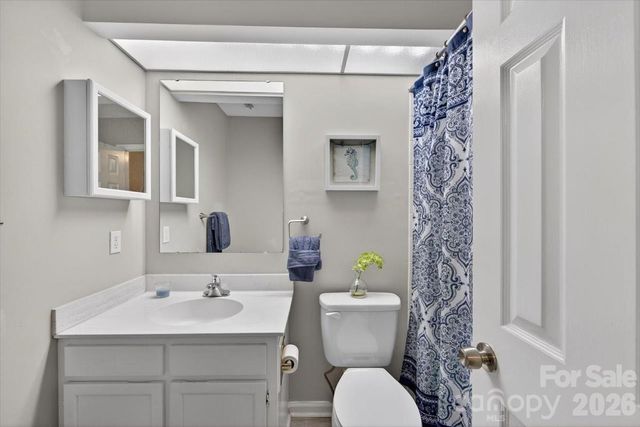 9457 S Vicksburg Park Court, Charlotte, NC 28210