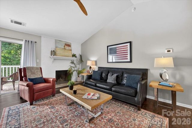 9457 S Vicksburg Park Court, Charlotte, NC 28210