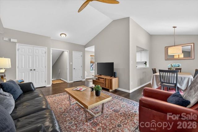 9457 S Vicksburg Park Court, Charlotte, NC 28210