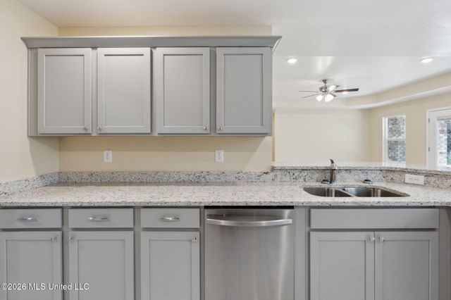 8195 Redstone Drive, Gautier, MS 39553