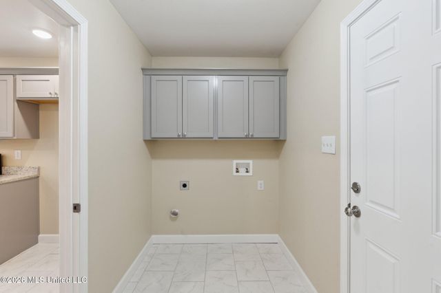 8195 Redstone Drive, Gautier, MS 39553