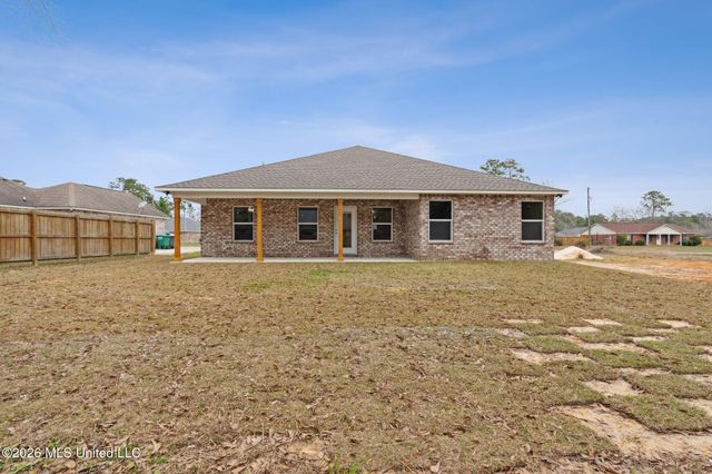 8195 Redstone Drive, Gautier, MS 39553